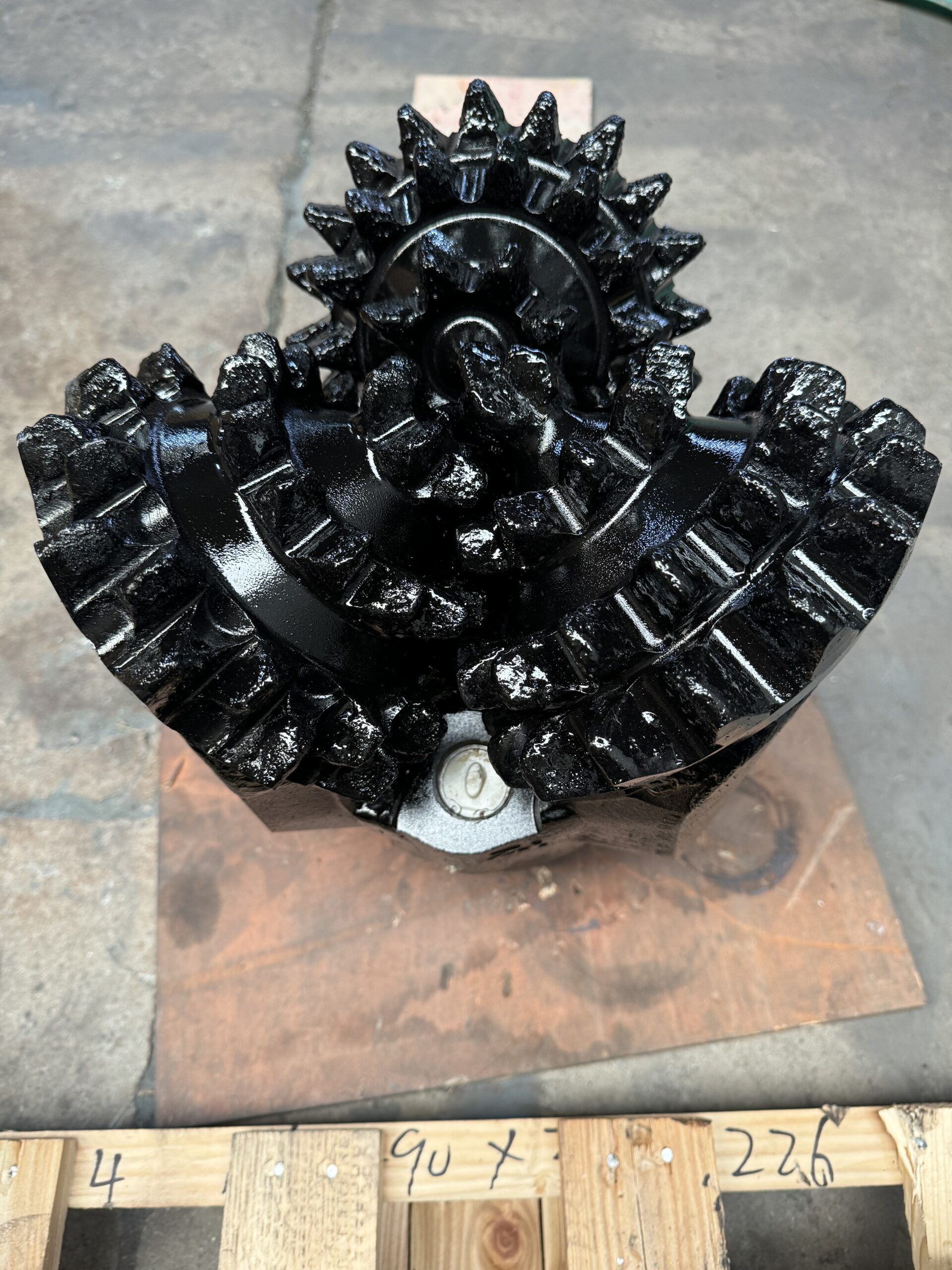 Heavy Duty TCI Tricone Bit Cutter Structure Close-Up